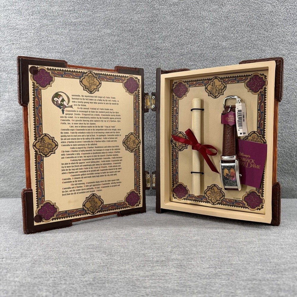 Disney's The Hunchback of Notre Dame Limited Edition Collectors Watch Bookcase G